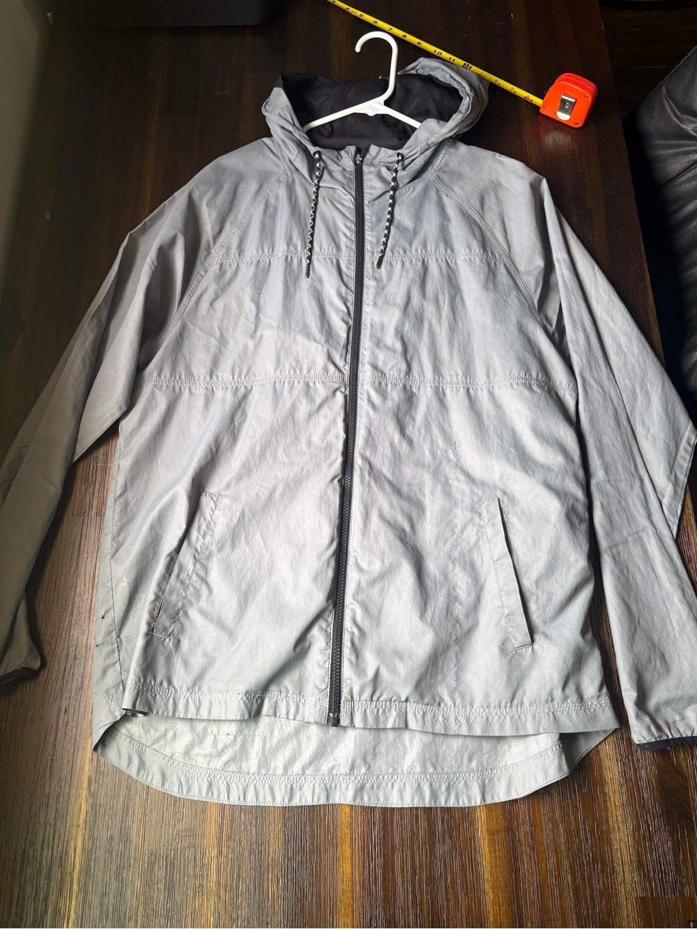 Hurley windbreaker size large